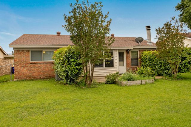 6417 Kary Lynn Drive N, Watauga, TX 76148