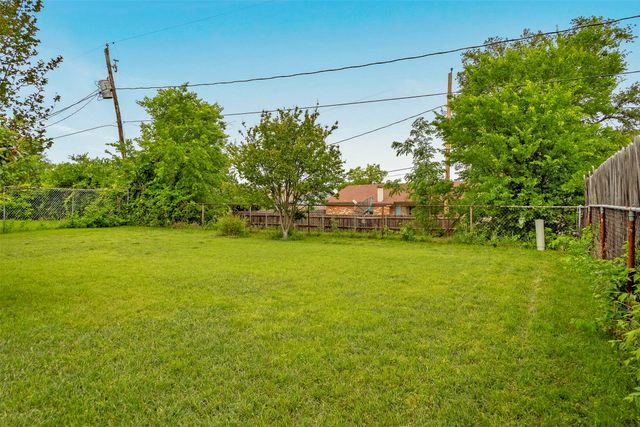 6417 Kary Lynn Drive N, Watauga, TX 76148