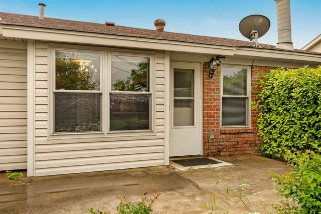 6417 Kary Lynn Drive N, Watauga, TX 76148