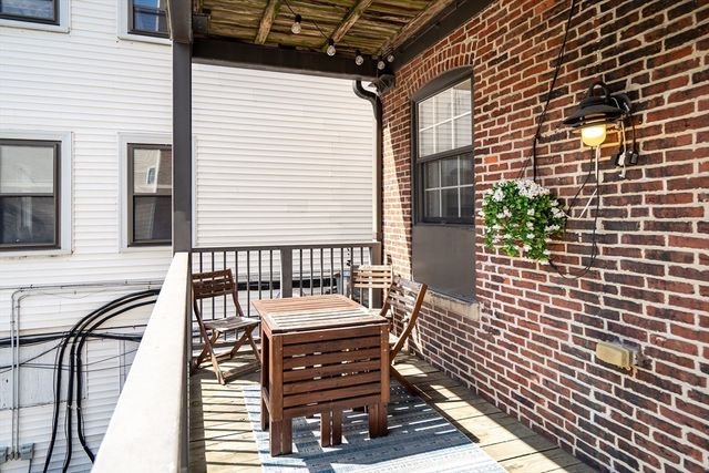 381 W Broadway 4, Boston, MA 02127