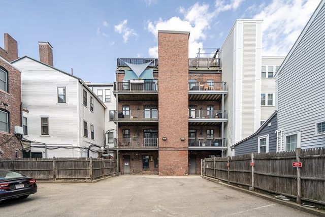 381 W Broadway 4, Boston, MA 02127