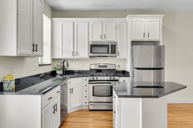 381 W Broadway 4, Boston, MA 02127