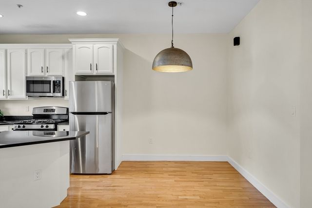 381 W Broadway 4, Boston, MA 02127