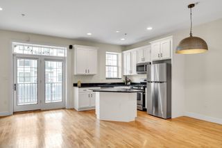 381 W Broadway 4, Boston, MA 02127