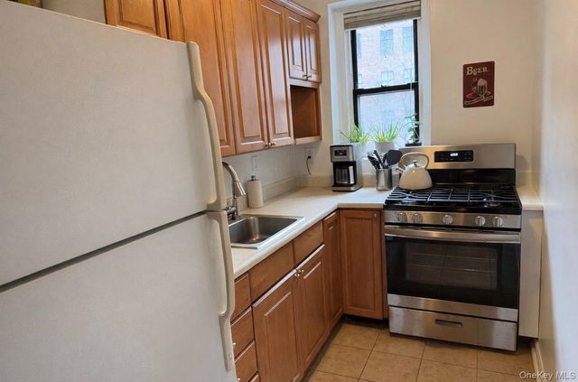 300 Main Street 2E, White Plains, NY 10601