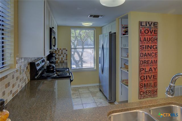 214 T Bar M Drive, New Braunfels, TX 78132