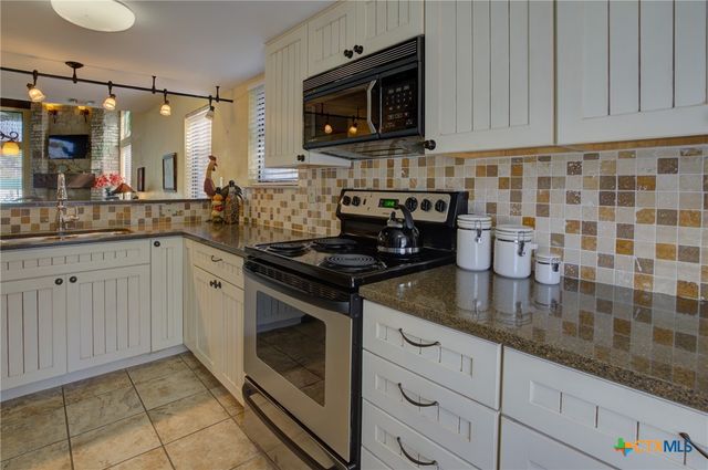 214 T Bar M Drive, New Braunfels, TX 78132