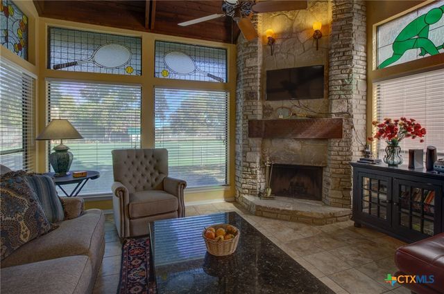 214 T Bar M Drive, New Braunfels, TX 78132