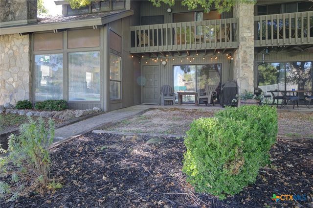 214 T Bar M Drive, New Braunfels, TX 78132