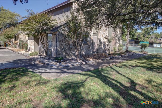 214 T Bar M Drive, New Braunfels, TX 78132
