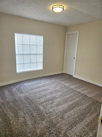 2216 3rd Street, Houston, TX 77547