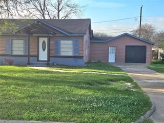 2216 3rd Street, Houston, TX 77547
