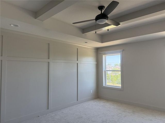 10507 N Highland Place, Kansas City, MO 64155