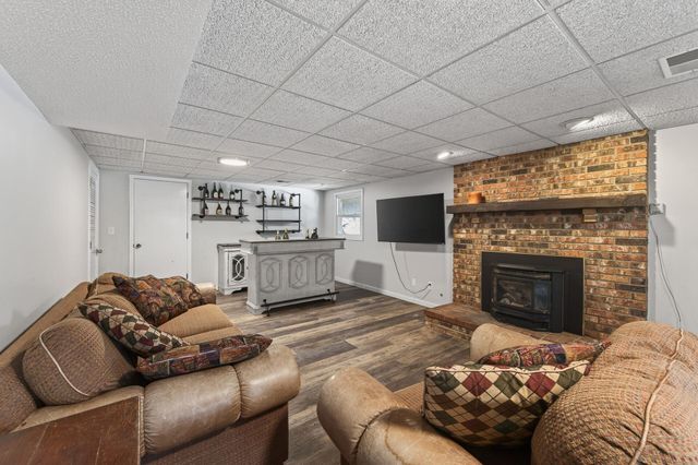 21851 Calmor Avenue, Prior Lake, MN 55372