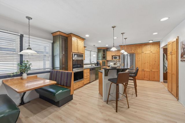 21851 Calmor Avenue, Prior Lake, MN 55372