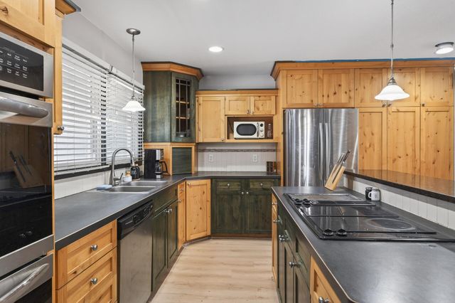 21851 Calmor Avenue, Prior Lake, MN 55372