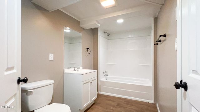 412 Brookwood Dr, Bristol, TN 37620