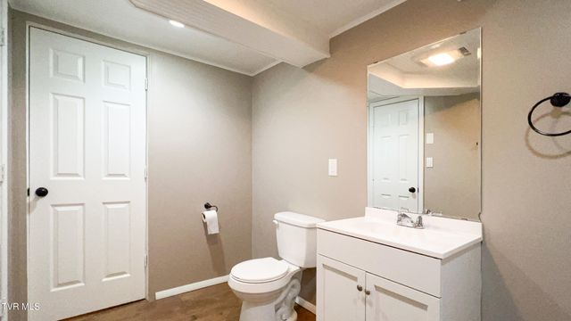 412 Brookwood Dr, Bristol, TN 37620