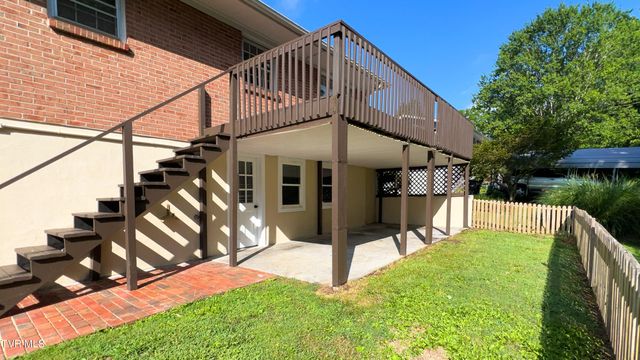 412 Brookwood Dr, Bristol, TN 37620