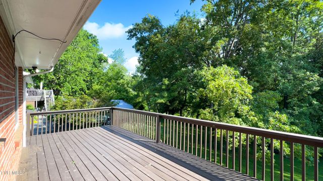 412 Brookwood Dr, Bristol, TN 37620