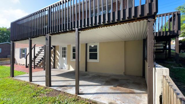 412 Brookwood Dr, Bristol, TN 37620