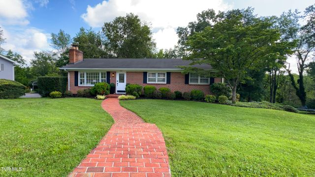 412 Brookwood Dr, Bristol, TN 37620