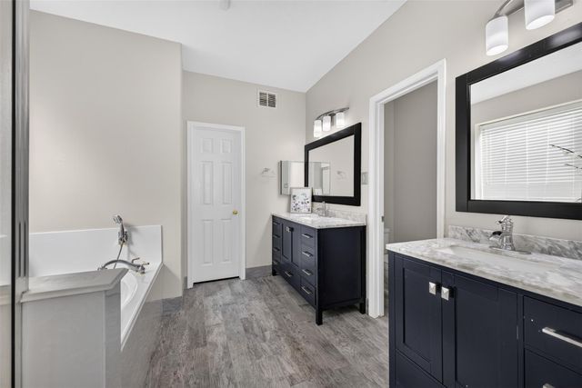 1011 Jasons Bend Drive, Sugar Land, TX 77479