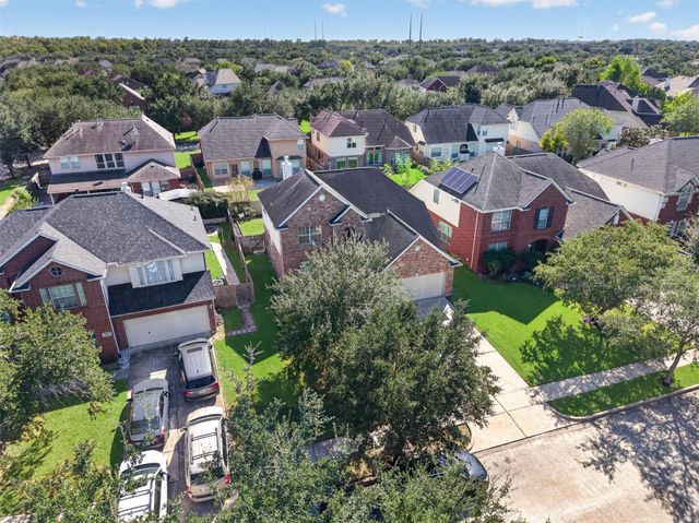 1011 Jasons Bend Drive, Sugar Land, TX 77479