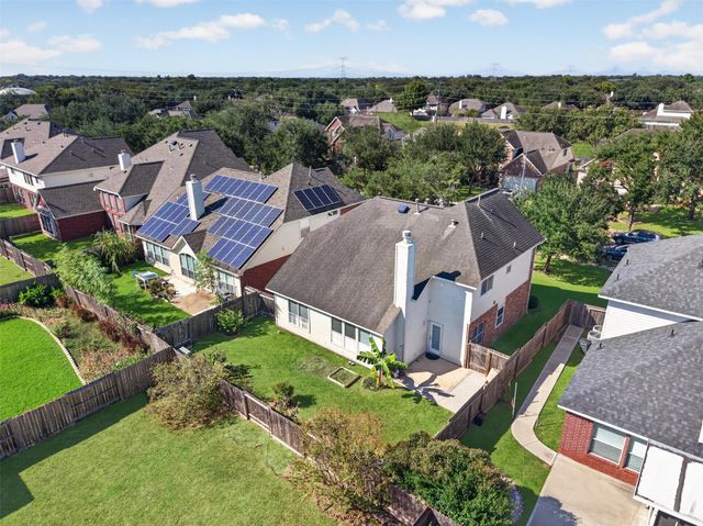 1011 Jasons Bend Drive, Sugar Land, TX 77479
