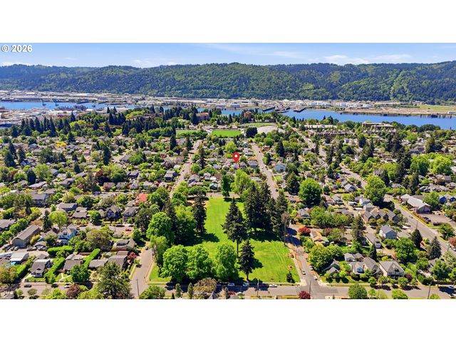 5226 N AMHERST St, Portland, OR 97203