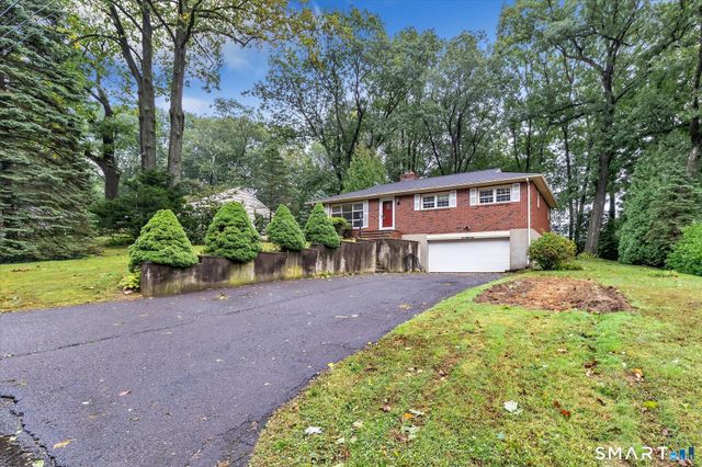 109 Woolsley Avenue, Trumbull, CT 06611