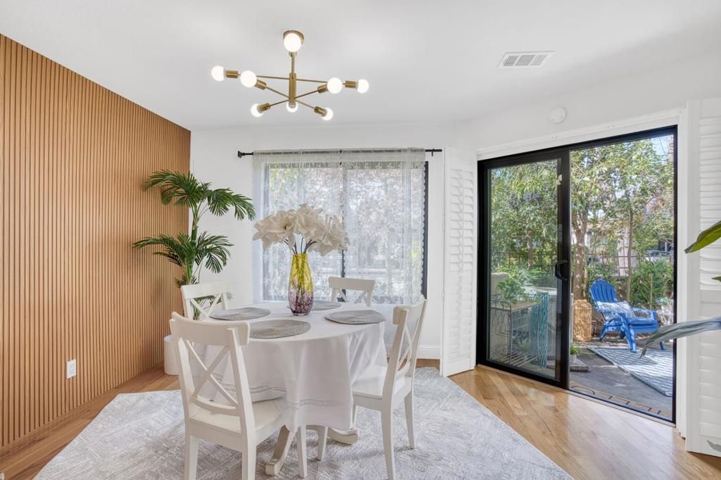 Image 6 of property listing at 227 Ada Avenue B, Mountain View, CA 94043