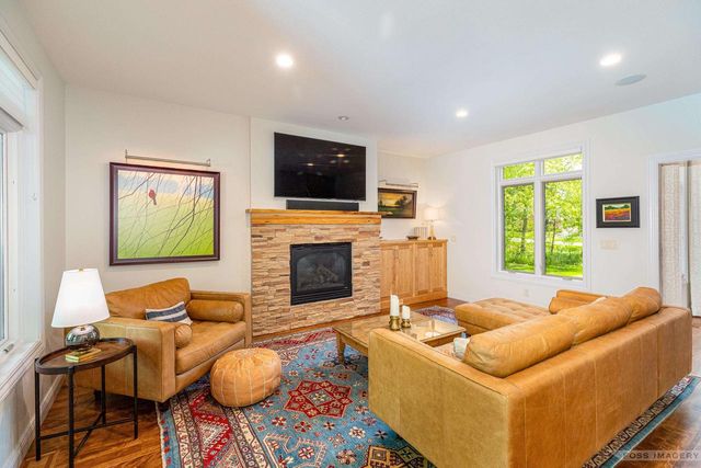 4574 Bishops Court, Middleton, WI 53562
