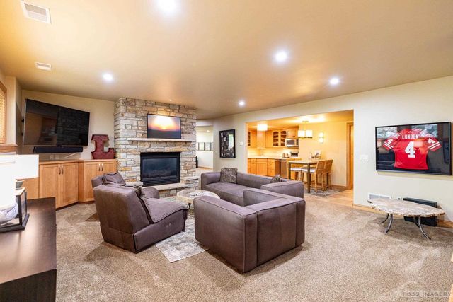 4574 Bishops Court, Middleton, WI 53562