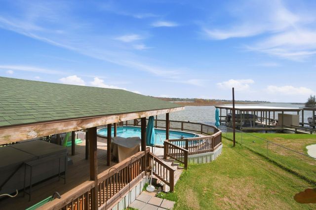 440 Birch Drive, Onalaska, TX 77360