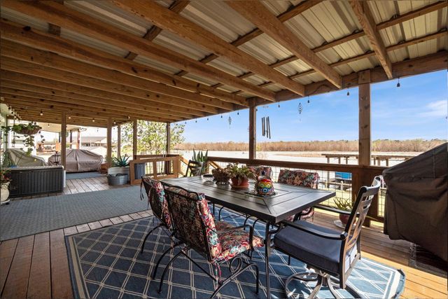 440 Birch Drive, Onalaska, TX 77360