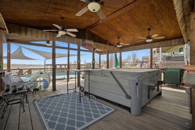 440 Birch Drive, Onalaska, TX 77360