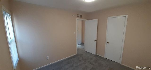 8662 Ford Avenue, Warren, MI 48089