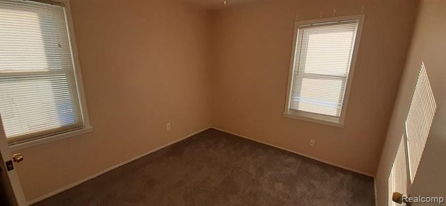 8662 Ford Avenue, Warren, MI 48089