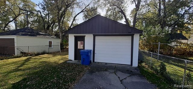 8662 Ford Avenue, Warren, MI 48089