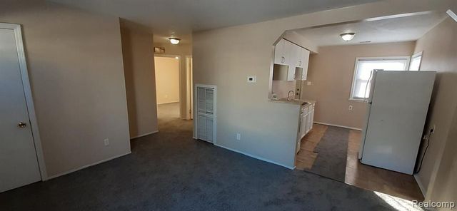 8662 Ford Avenue, Warren, MI 48089