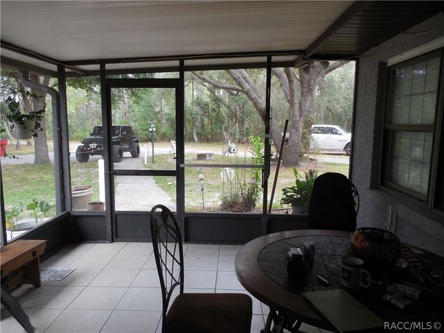 5825 S Bob White Drive, Homosassa, FL 34446