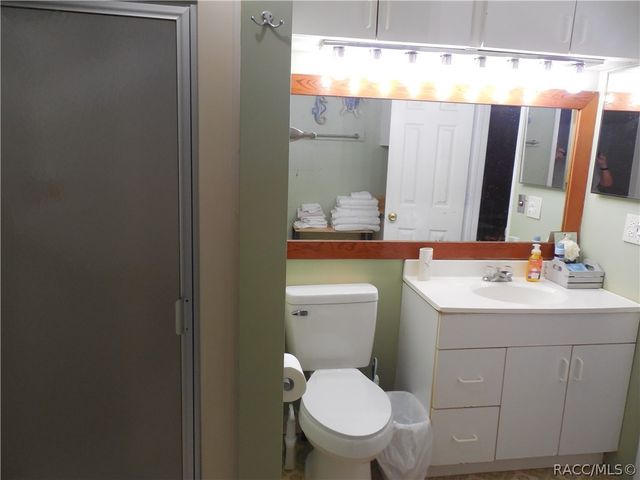5825 S Bob White Drive, Homosassa, FL 34446