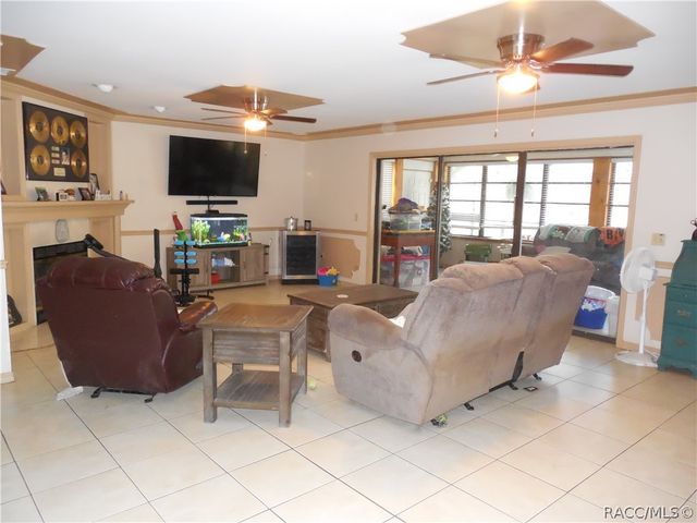 5825 S Bob White Drive, Homosassa, FL 34446