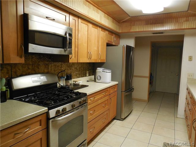 5825 S Bob White Drive, Homosassa, FL 34446