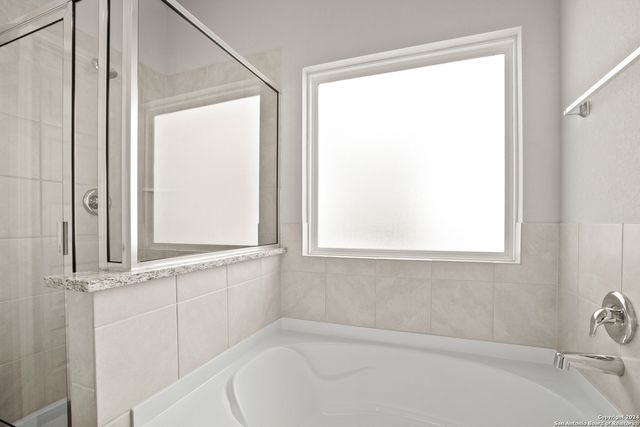 8854 Black Oak Drive, Elmendorf, TX 78112