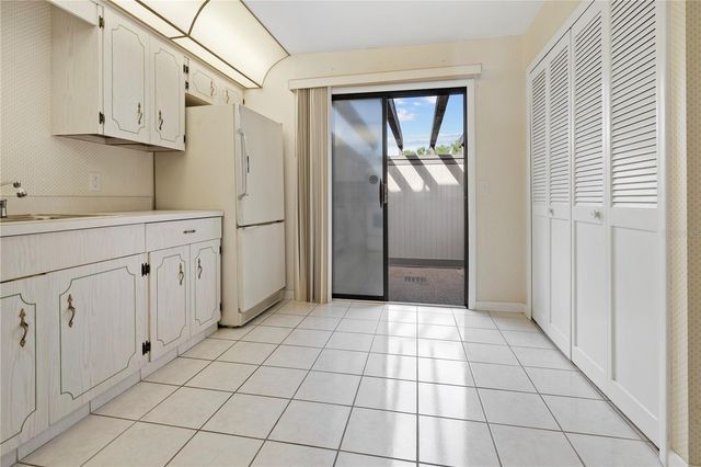 688 LAKE VILLAS DRIVE 688, Altamonte Springs, FL 32701