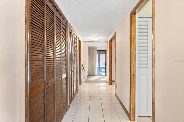 688 LAKE VILLAS DRIVE 688, Altamonte Springs, FL 32701