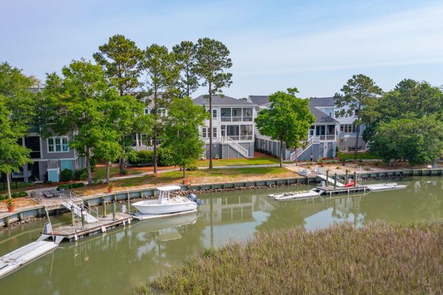 1047 Hills Plantation Drive, Charleston, SC 29412