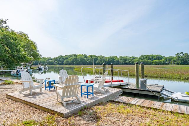 1047 Hills Plantation Drive, Charleston, SC 29412